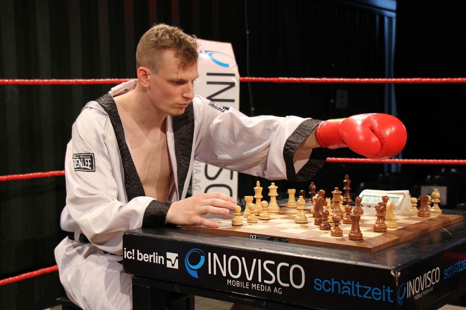 The new sport for those with brains AND brawn it's chess-boxing