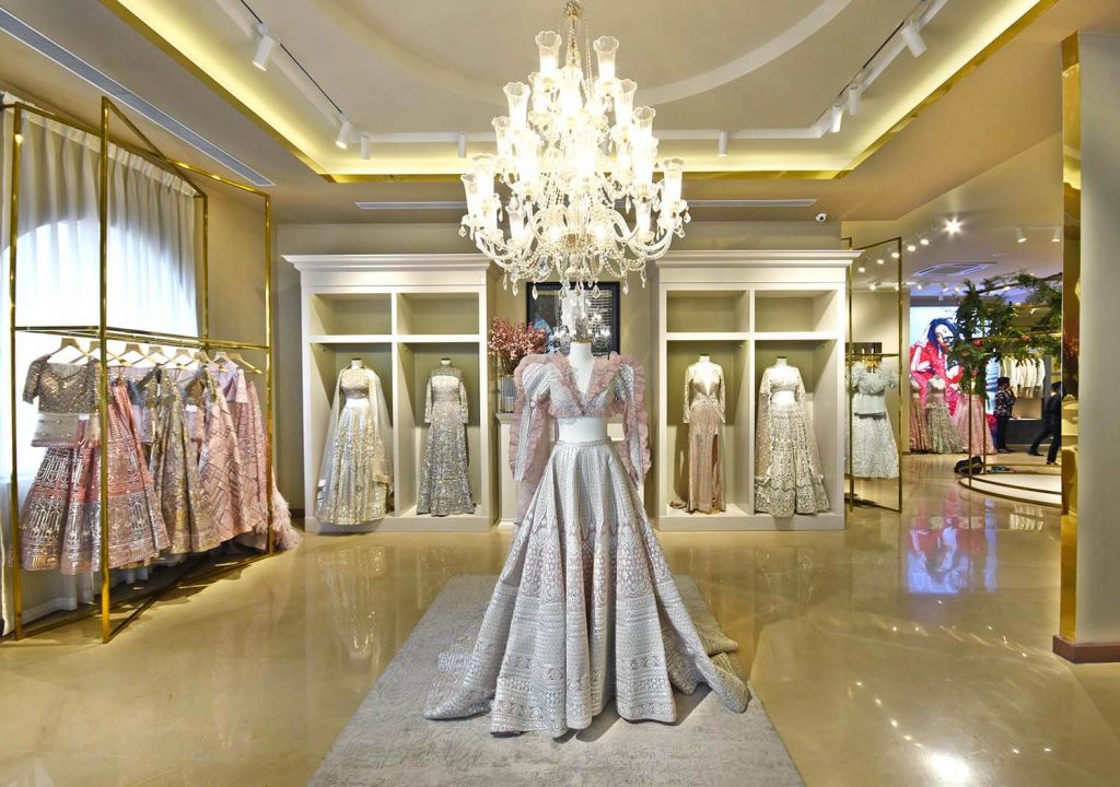 FALGUNI AND SHANE PEACOCK STUNNING STORE IN DELHI