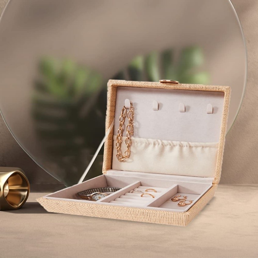 Luxury Amazing Wedding Rings Box On Stock Photo 324422576 | Shutterstock